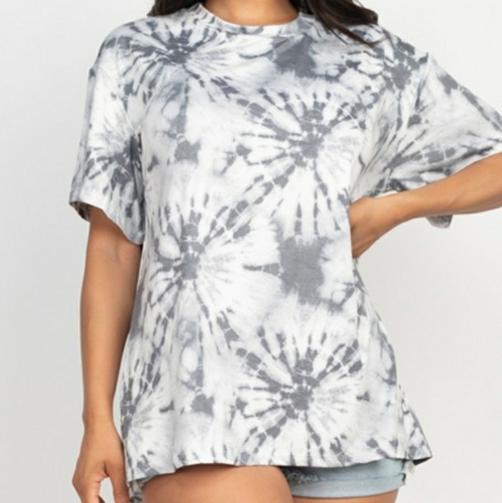 Tie dye Women's short sleeve t-shirt, round neck, short sleeve, ovesized fit